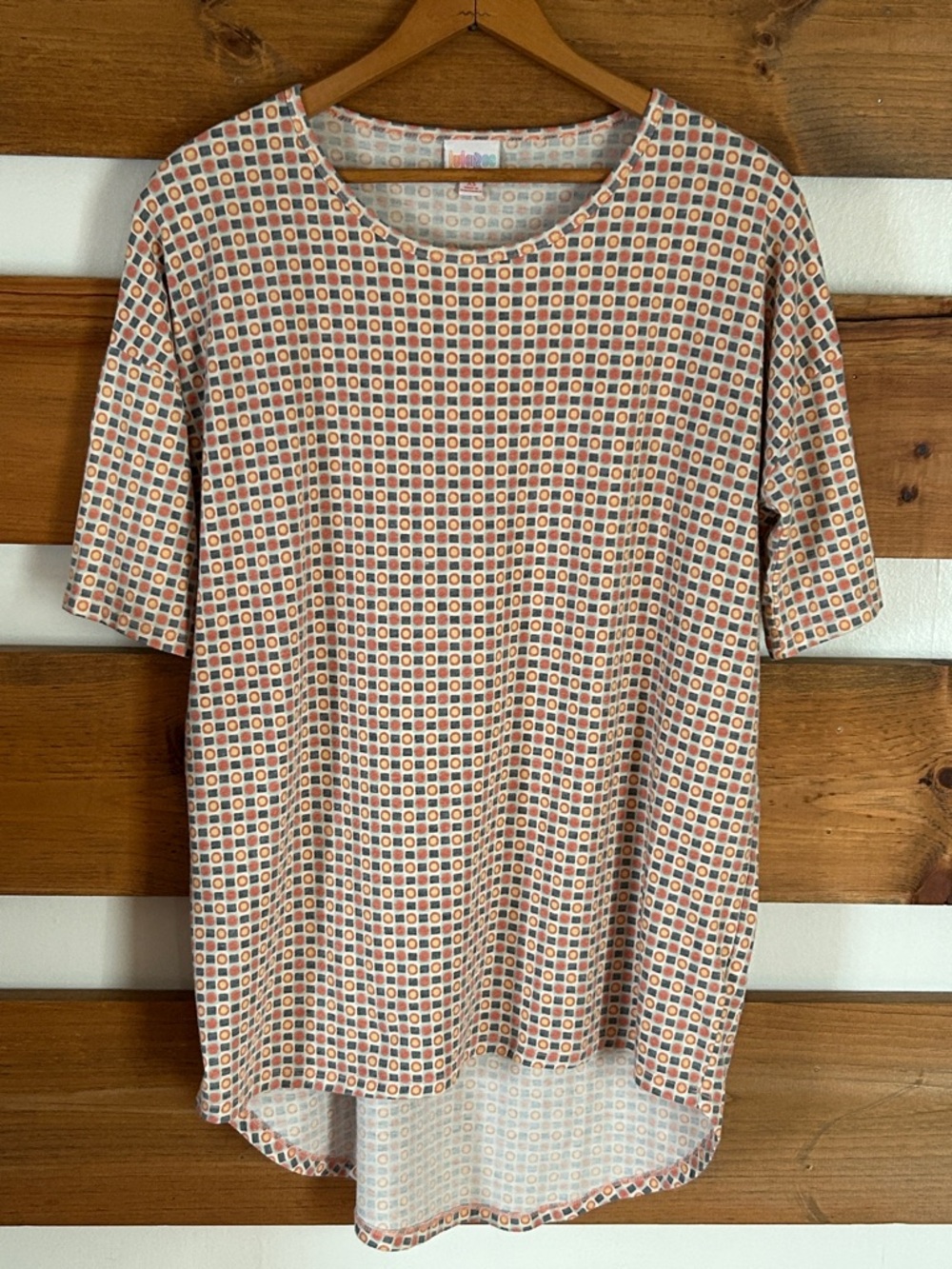 LuLaRoe Multicolor Mini-Circle Pattern Natural-Times Hi-lo Top Soft Size XS